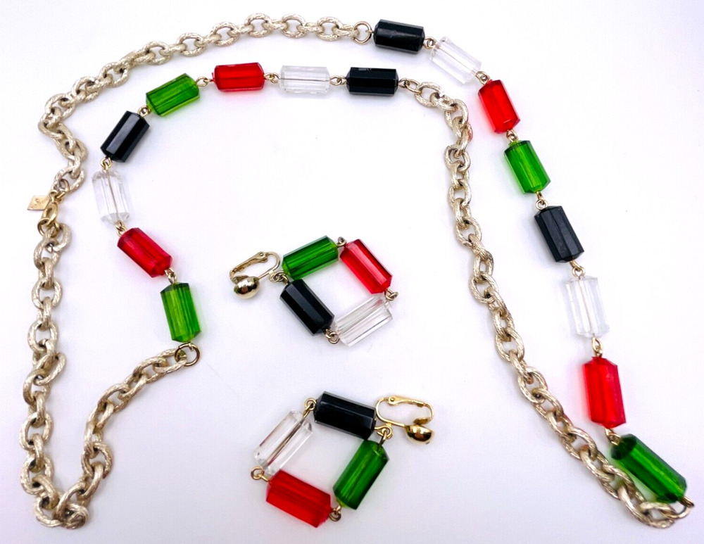 Sarah Coventry Vogue Lucite Jewelry 32" Necklace 2" Clip On Earrings Beaded 1975